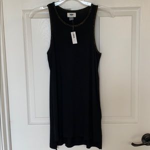 Old navy black tank with metallic trim